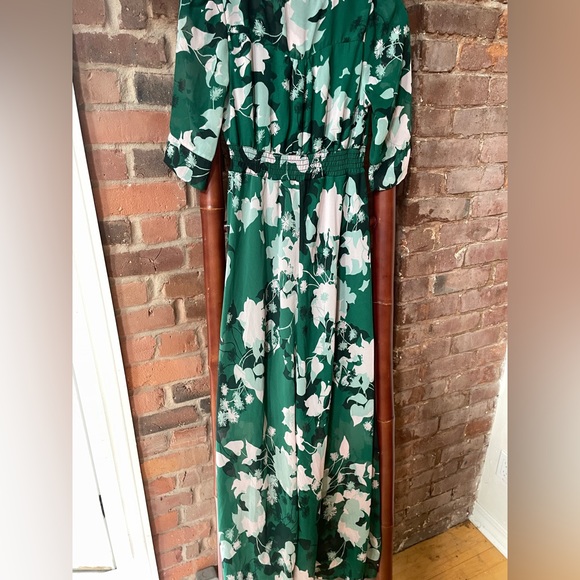 Green Floral Flowy Summer Maxi Dress - Picture 2 of 6